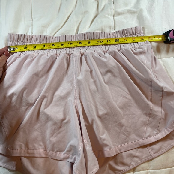 Lululemon Track That Mid-Rise Lined Short 5" Strawberry Milkshake Size 12 - Picture 4 of 7